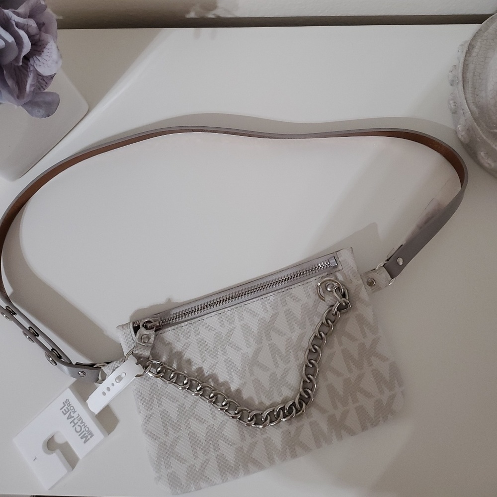 🌼SALE🌼MICHAEL KORS BELT BAG